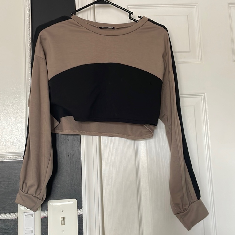 FASHIONNOVA Black/Beige Cropped Long Sleeve Top SIZE XS